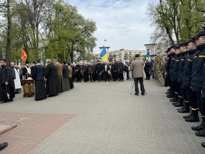 У Черкасах вшанували пам’ять жертв Чорнобильської катастрофи у річницю трагедії