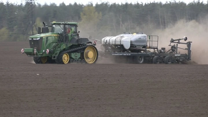 На Черкащині стартував посів кукурудзи з новими агротехнічними рішеннями через дефіцит вологи